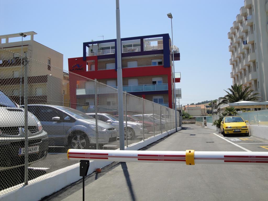 Aparthotel La Nave 3*